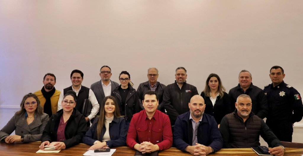 RESPALDA GOBERNADOR DEL ESTADO ALFONSO DURAZO AL NUEVO PRESIDENTE MUNICIPAL DE PUERTO PEÑASCO ALEJANDRO VERDUGO ANGULO.