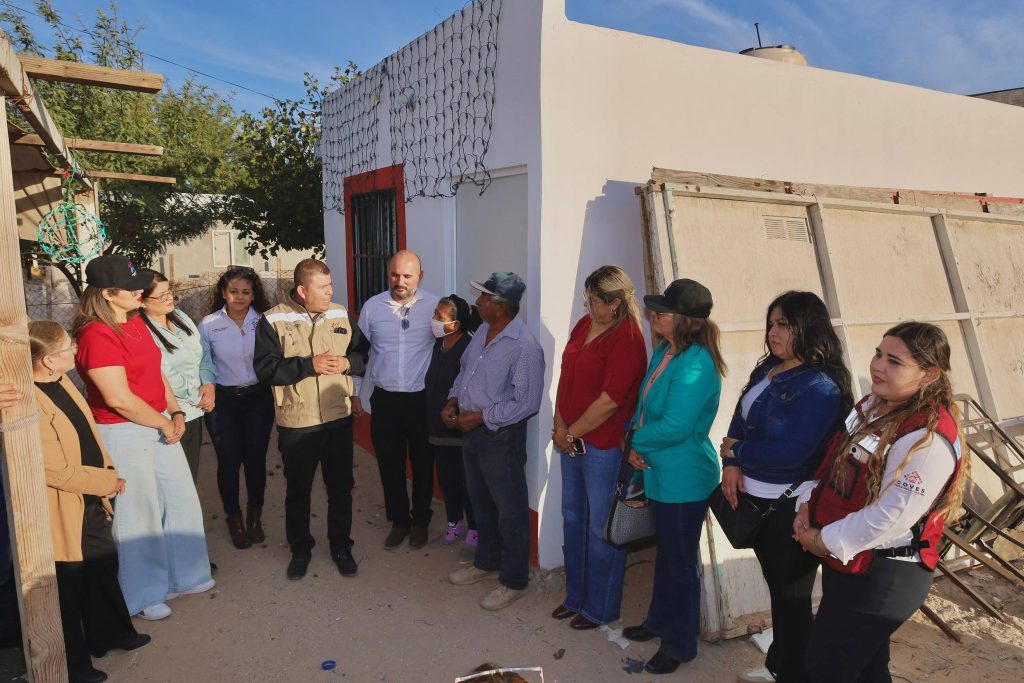 PUERTO PEÑASCO ENTREGA LOS PRIMEROS 3 PIES DE CASA A FAMILIAS VULNERABLES PARA GARANTIZAR HOGARES DIGNOS Y SEGUROS.