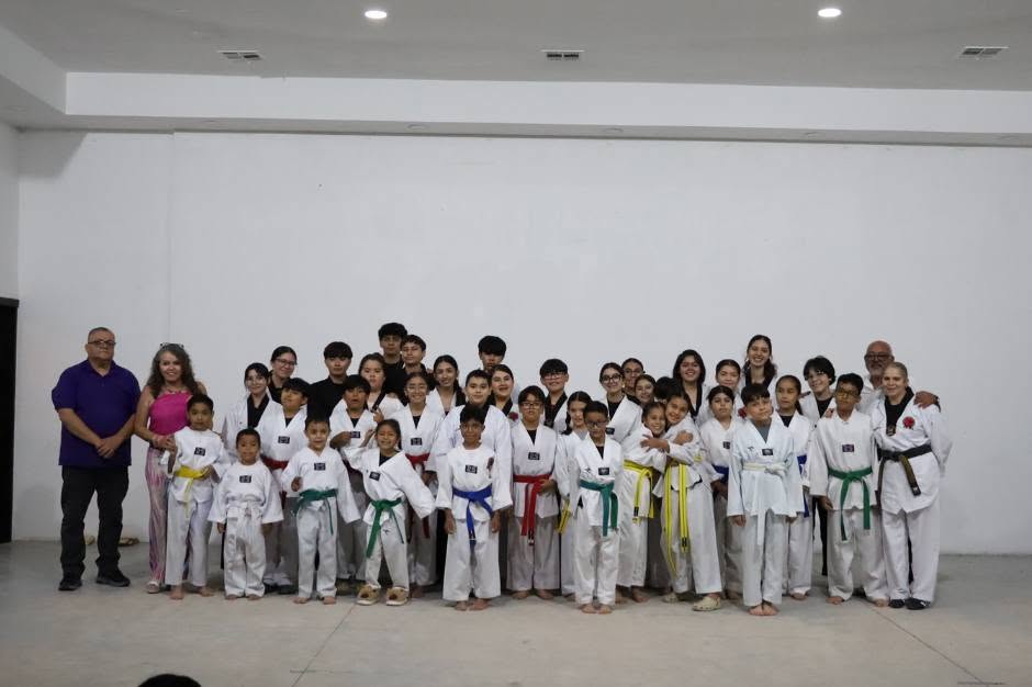 Llevan a cabo con éxito demostración de Tae Kwon Do en Puerto Peñasco.