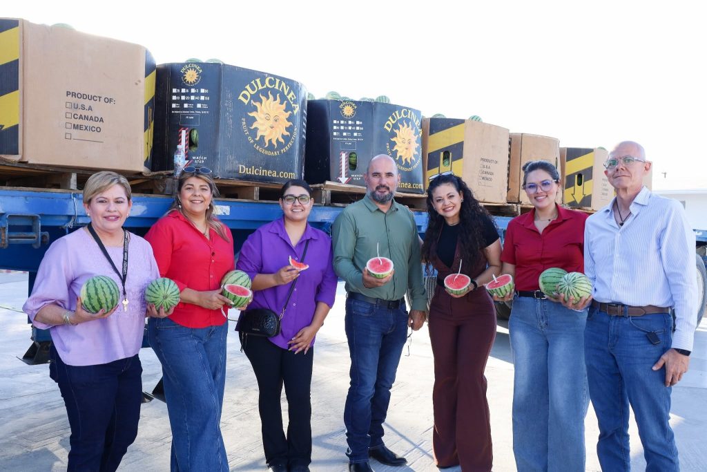 Este día se entregan 16 toneladas de sandía familias de Puerto Peñasco.